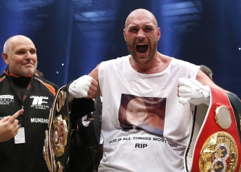 Tyson Fury beats Wladimir Klitschko to become world heavyweight champion