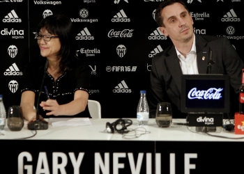 Gary Neville: ‘I can’t find a Spanish teacher… can anyone help at 6am?’