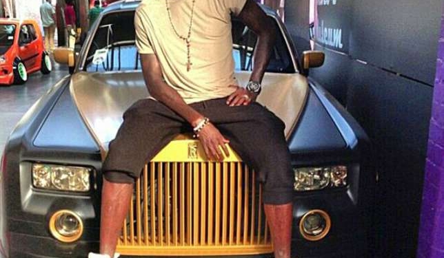 Adebayor displays £300,000 Rolls-Royce Phantom Coupe