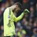 David De Gea injured in warm-up, Sergio Romero to deputise