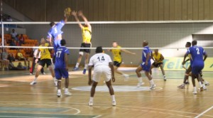 615_340_SA_Volley