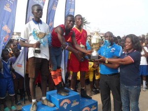 12833348_1301107319915917_1981664475_n