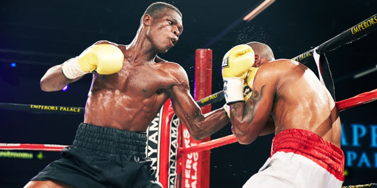 Richard Commey vacates Commonwealth lightweight title