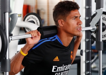 Manchester United agree £41m fee with Real Madrid for defender Raphael Varane