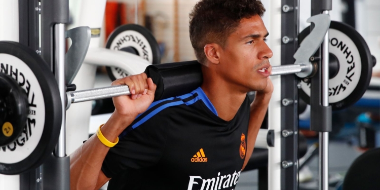 Manchester United agree £41m fee with Real Madrid for defender Raphael Varane