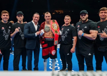 Mairis Briedis Defends World Titles With TKO Win Over Mann