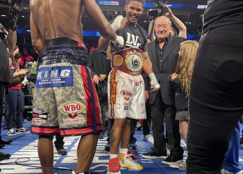 Shakur: Stevenson Stops Herring to Win Junior Lightweight Title
