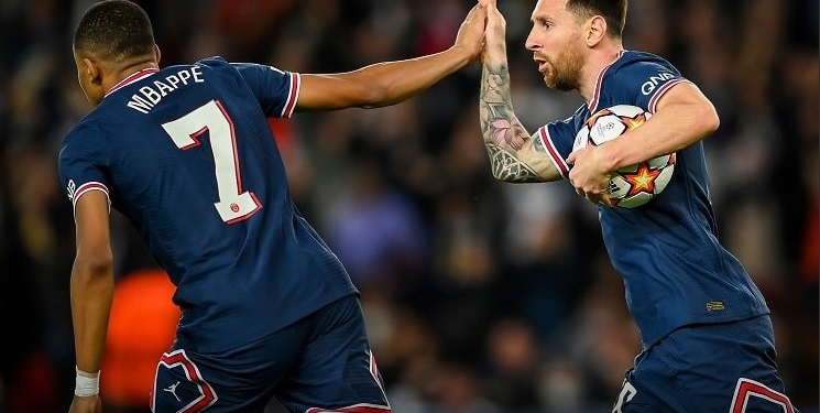 Messi scores twice in PSG comeback win