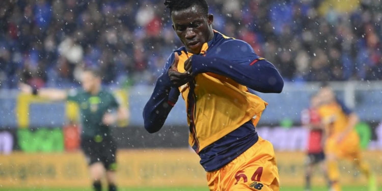 Super-sub: 18 year old Felix Afena-Gyan snatches victory for AS Roma with two late goals