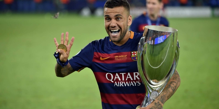 Barcelona confirm sensational Dani Alves return