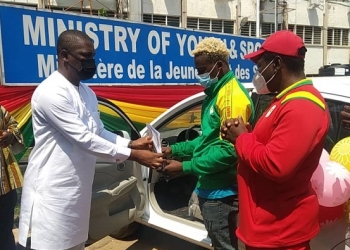 Government present $150,000 package to Samuel Takyi and Tokyo2020 Olympic Games team