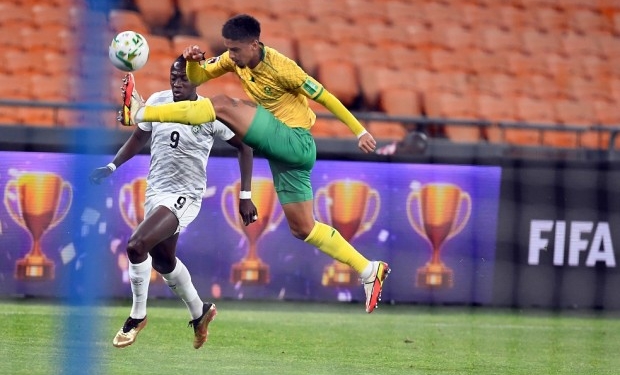 South Africa beat Zimbabwe to move three points clear of Ghana