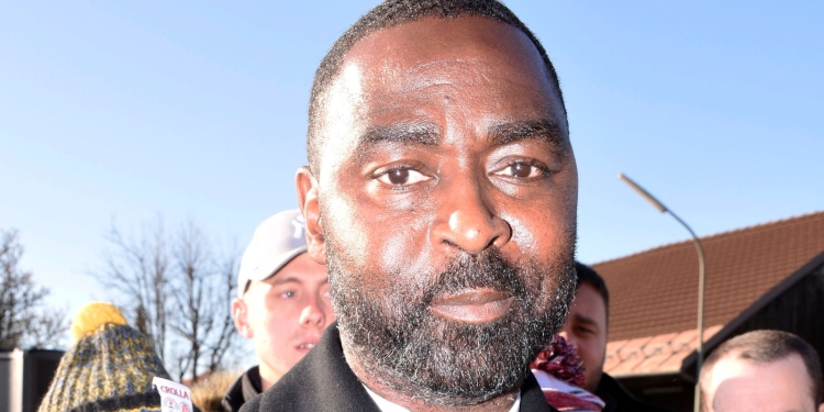 Andy Cole condemns criticism of underfire Manchester United manager Solksjaer