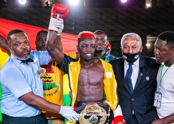 Sheriff Quaye stops Emmanuel Amos in 3 to win WBO Africa lightweight title