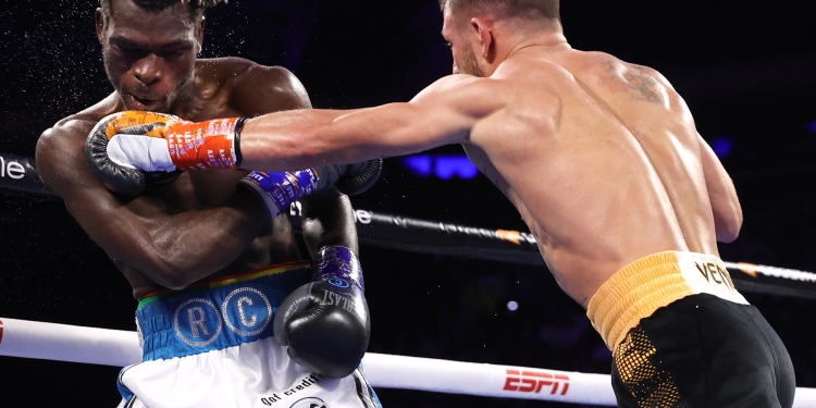 Savage Loma: Lomachenko Defeats Commey Over 12 One-Sided Rounds