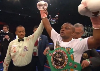 Ilunga Makabu retains WBC Cruiserweight title via split decision over Thabiso Mchunu