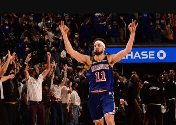 Golden State Warriors hang on to beat Brooklyn Nets in NBA cliffhanger