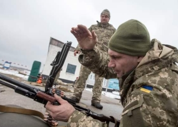 Legendary boxers Vitali and Wladimir Klitschko vow to fight for Ukraine amidst Russia invasion