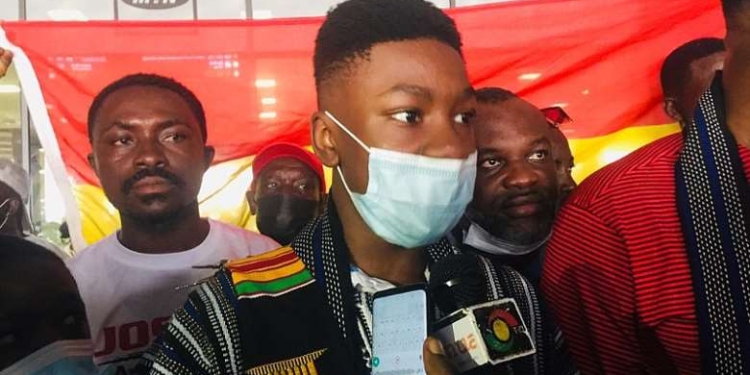 Teen boxing sensation Joseph Awinongya Jr arrives in Ghana for the first time