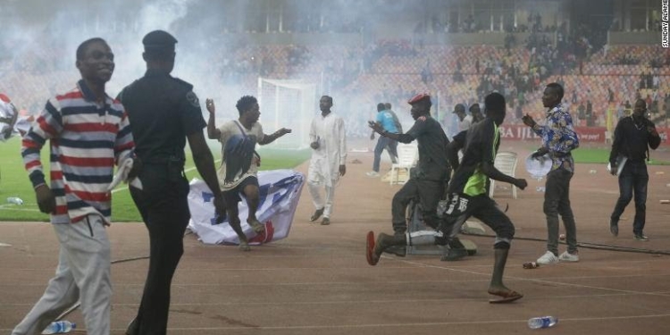 Fans storm onto the pitch as Ghana earns World Cup berth over Nigeria