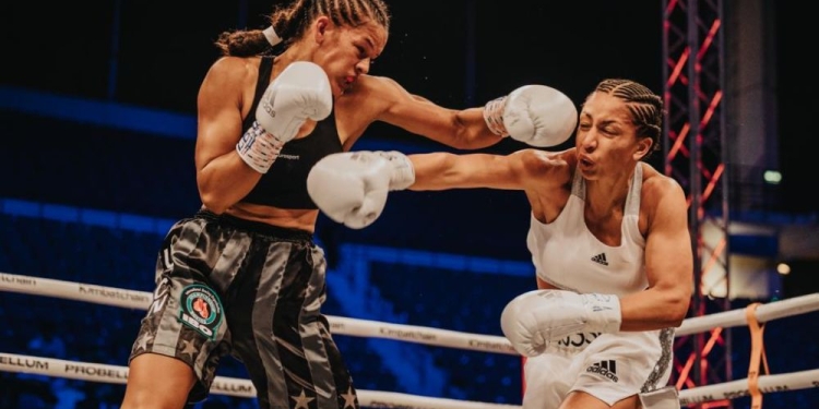 Probellum Evolution Live – Estelle Mossely retains world title on historic night