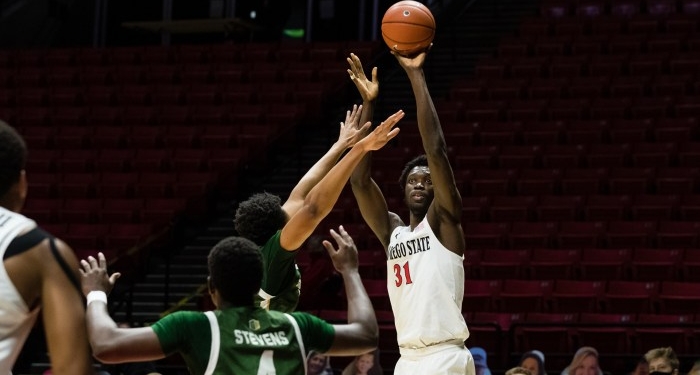 Nathan Mensah wins Mountain West Conference Best Defender Award