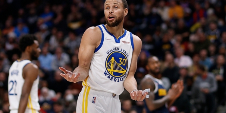 History: Vintage 3-pointer gives Stephen Curry 20,000 career points as Warriors beat Nuggets