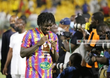 Sulley Muntari sets enviable record after winning President’s Cup with Hearts of Oak