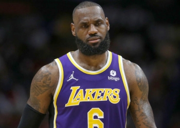 NBA playoff picture: Lakers in serious danger of missing play-in altogether; Celtics tied for No. 1 in East