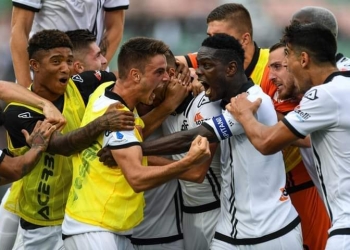 Emmanuel Gyasi scores late winner for Spezia against Venezia in Serie A