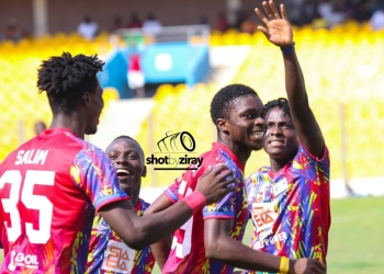 Inkoom scores first goal for Hearts but Phobians drop points at home to Sharks