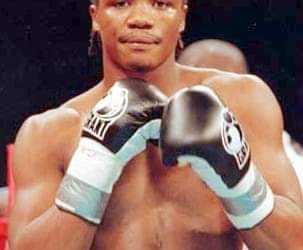 Uganda’s former world champ Kassim Ouma to fight Kenyan Olympian Rayton Okwiri in December