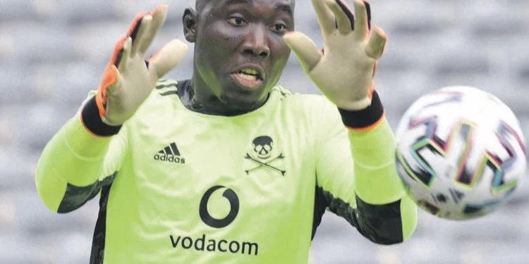 Ghana keeper Richard Ofori the Orlando Pirates hero, saves and scores decisive kick in penalty shootout of CAF Confederations Cup quarter final
