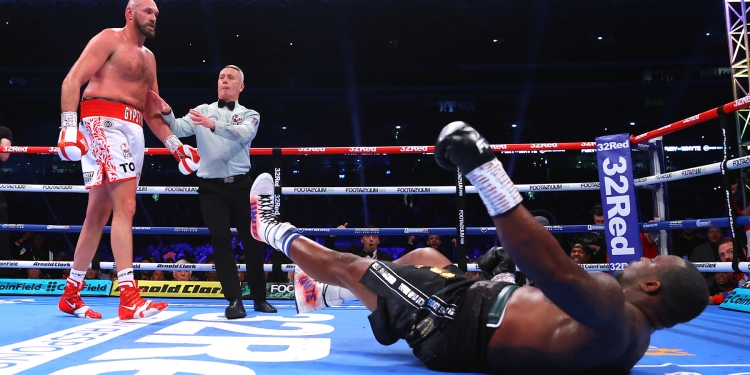 Fury-ous finish: Tyson Fury knocks out Dillian Whyte in 6