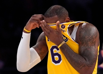 Star-studded Lakers are fighting just to make the playoffs