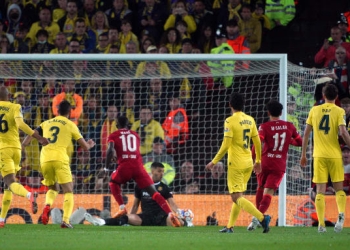 Liverpool beat Villarreal 2-0 in Champions League semi final first leg
