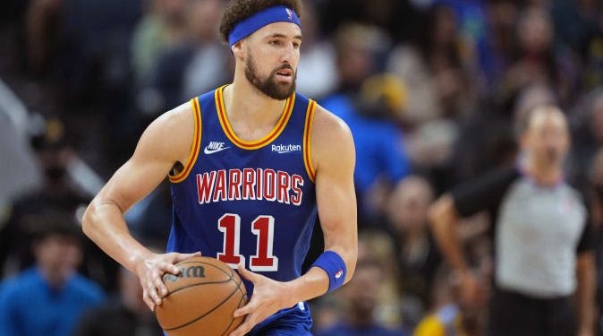 Klay Thompson leads Warriors past Lakers 128-112