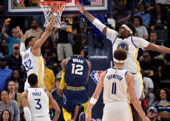 Warriors blow out Grizzles 142-112 to take 2-1 series lead