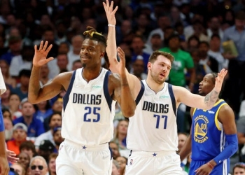 Mavericks beat Warriors in Game 4 to avoid sweep, stay alive in Western Conference finals