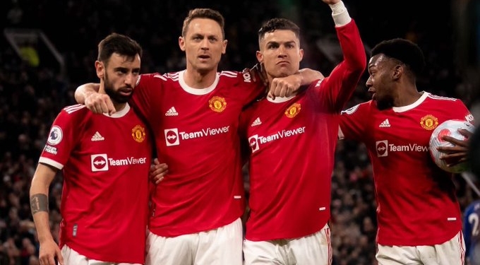 Cristiano Ronaldo thanks Manchester United fans after Chelsea goal