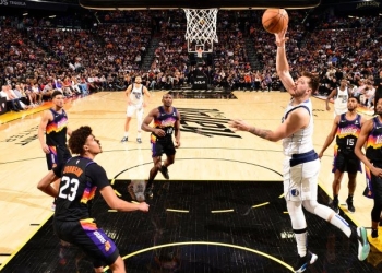 Mavericks blow out Suns in Game 7 upset, advance to Western Conference inals