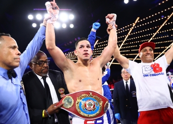 20 for 20: Edgar Berlanga decisions Alexis Angulo