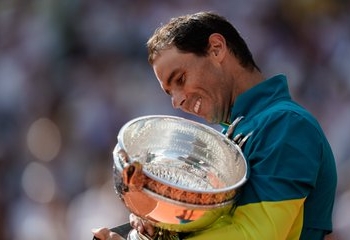 Rafael Nadal wins record-extending 14th French Open title, grand slam number 22 with straight-sets victory against Casper Ruud