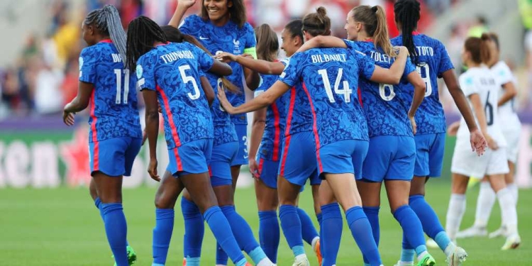 Spectacular draws, penalty kicks and many goals colored the first weekend of the UEFA Women’s EURO 2022