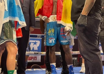 Commey, Pedraza share split draw in super lightweight thriller