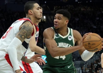 NBA: Giannis Antetokounmpo scores career-high 55 points in Milwaukee Bucks win
