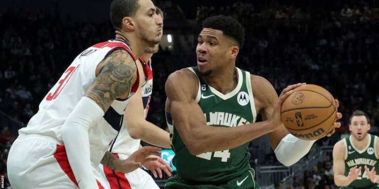 NBA: Giannis Antetokounmpo scores career-high 55 points in Milwaukee Bucks win