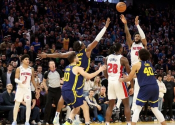 Detroit Pistons beat Golden State Warriors with late three-pointer