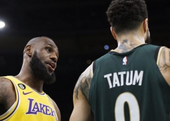 Officials miss foul on LeBron James as LA Lakers lose to Boston Celtics
