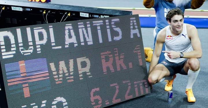 Duplantis ends his season on a high with world pole vault record in Clermont-Ferrand